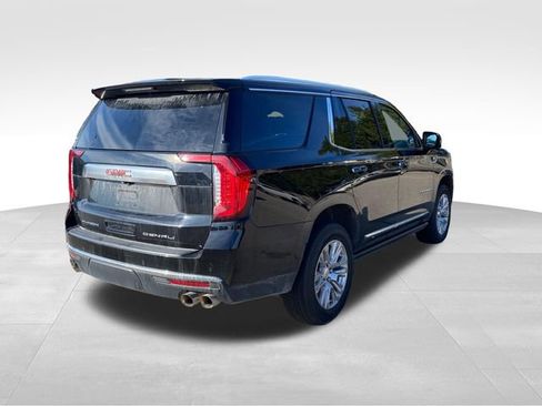 Used 2023 GMC Yukon Denali image 2