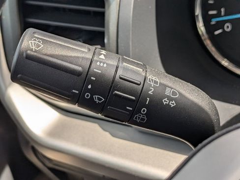 Used 2024 Ford Expedition XLT AWD/4WD image 29