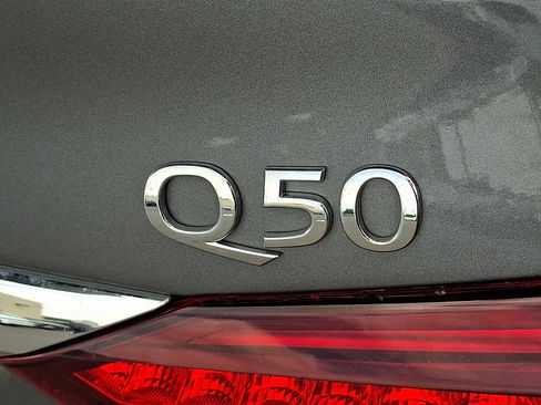 Used 2019 INFINITI Q50 Luxe w/ Essential Package (3.0T Luxe) AWD/4WD image 29