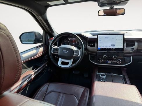 Used 2022 Ford Expedition Limited AWD/4WD image 11