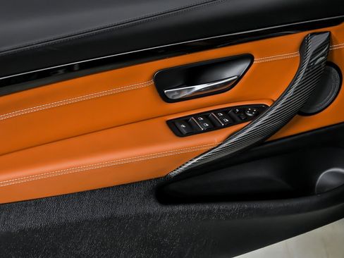 Used 2020 BMW M4 Convertible w/ Competition Package RWD image 22