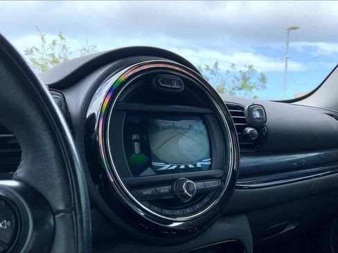 Used 2019 MINI Cooper Clubman FWD image 13