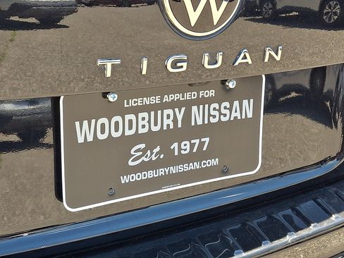 Used 2024 Volkswagen Tiguan SE AWD/4WD image 31