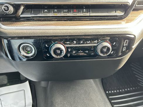 Used 2022 Chevrolet Silverado 1500 LT image 29