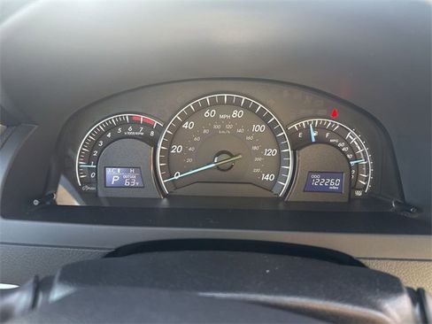 Used 2012 Toyota Camry image 15