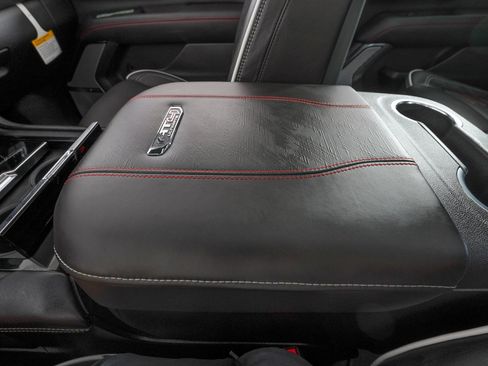 Used 2026 GMC Yukon XL AT4 Ultimate image 33