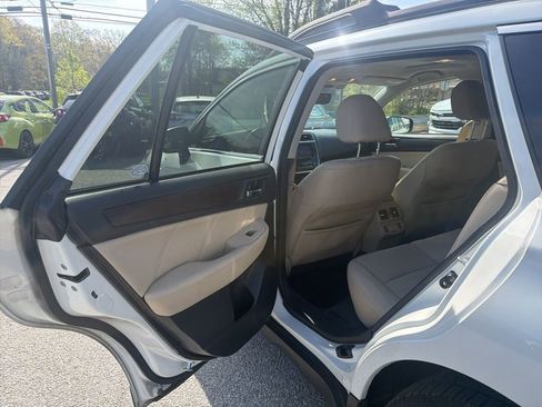 Used 2019 Subaru Outback 2.5i Limited image 13