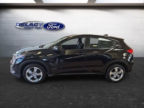 Used 2021 Honda HR-V LX image 3