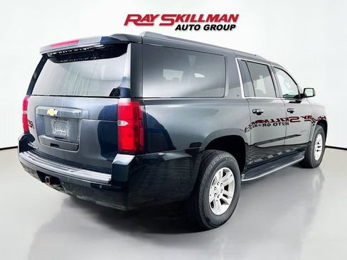 Used 2018 Chevrolet Suburban LT AWD/4WD image 5