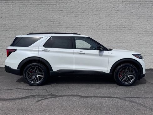 New 2026 Ford Explorer ST-Line AWD/4WD image 7