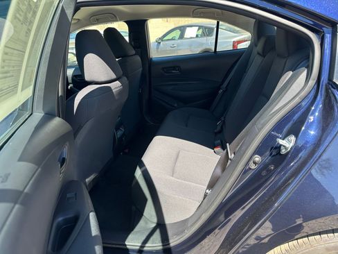 Used 2025 Toyota Corolla LE image 23