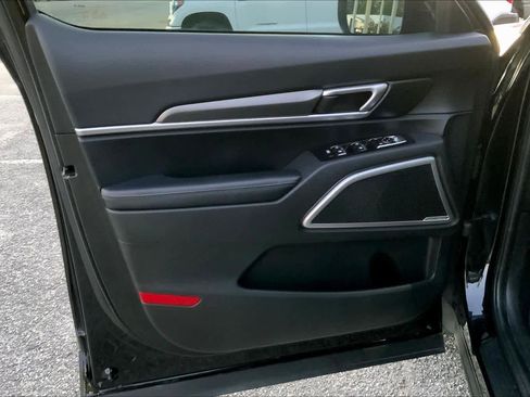 Used 2022 Kia Telluride S image 20