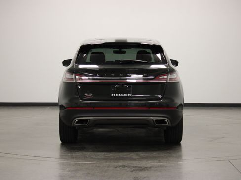 Used 2022 Lincoln Nautilus Reserve AWD/4WD image 7