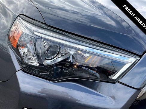 Used 2019 Toyota 4Runner Limited image 31