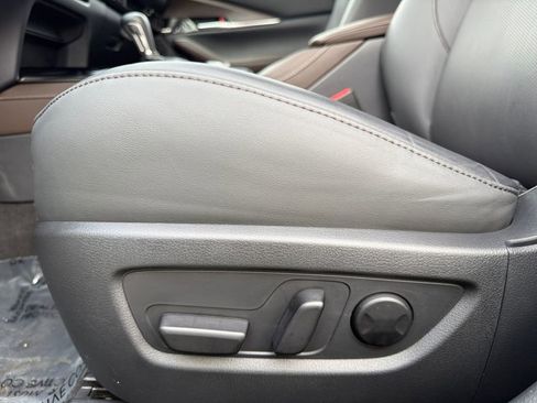 Used 2025 MAZDA CX-30 AWD 2.5 S w/ Premium Package image 10