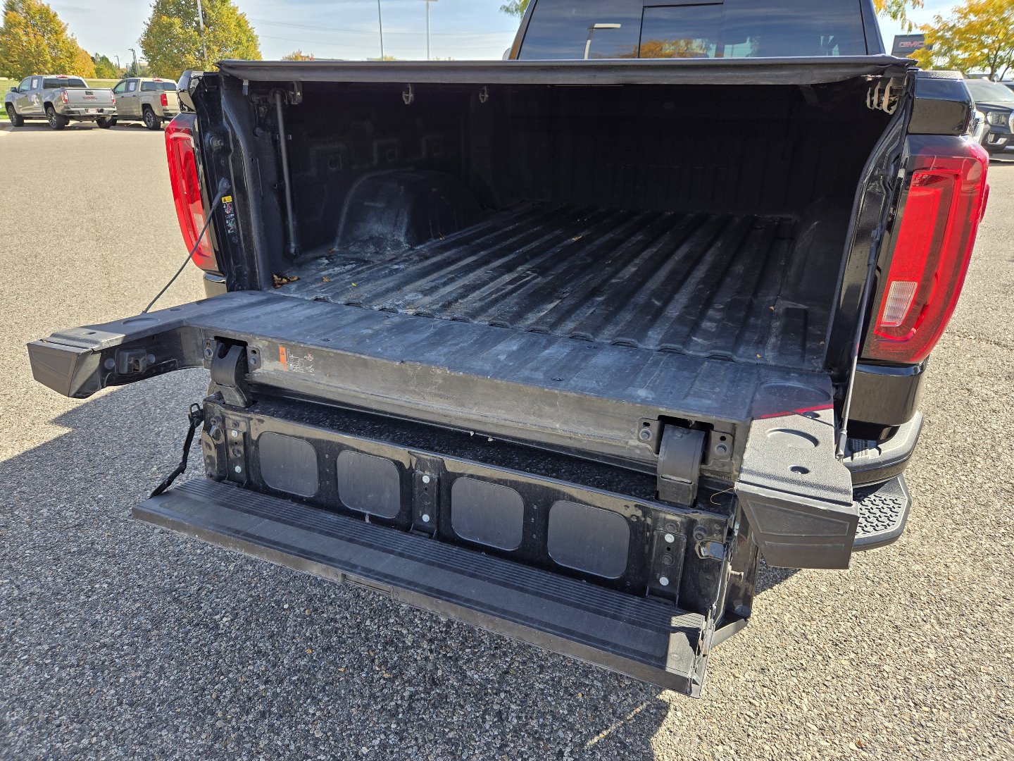 Used 2023 GMC Sierra 1500 Denali AWD/4WD image 10