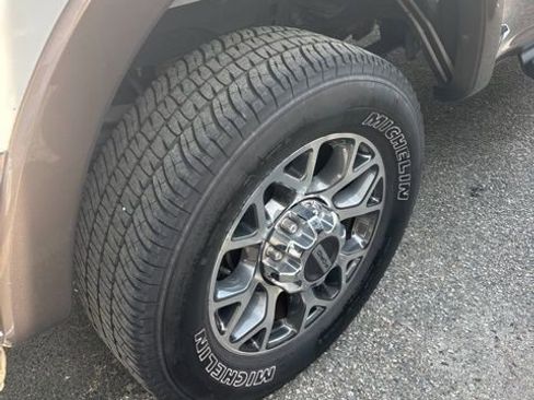 Used 2020 Ford F250 Lariat w/ Lariat Ultimate Package image 10