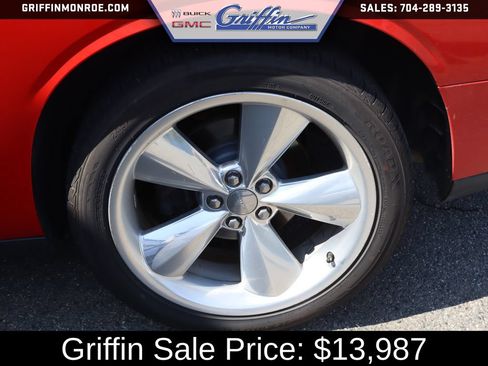 Used 2016 Dodge Challenger R/T Plus RWD image 10