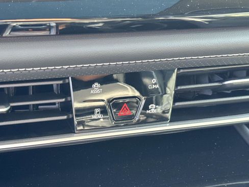New 2026 Volkswagen Atlas SE AWD/4WD image 25