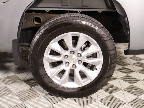 Used 2025 Chevrolet Silverado 1500 Custom RWD image 16