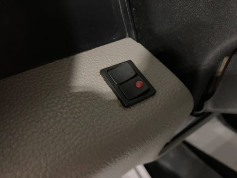 Used 2021 Ford F250 XLT w/ FX4 Off-Road Package image 23