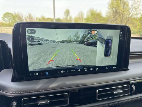 New 2026 Lincoln Aviator Reserve AWD/4WD image 17