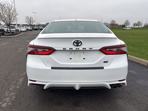 Used 2023 Toyota Camry SE w/ Cold Weather Package image 10
