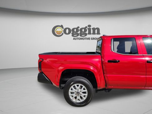 Certified 2025 Toyota Tacoma SR AWD/4WD image 31