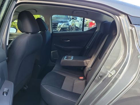 Used 2021 Nissan Sentra SV w/ Trunk Package FWD image 12