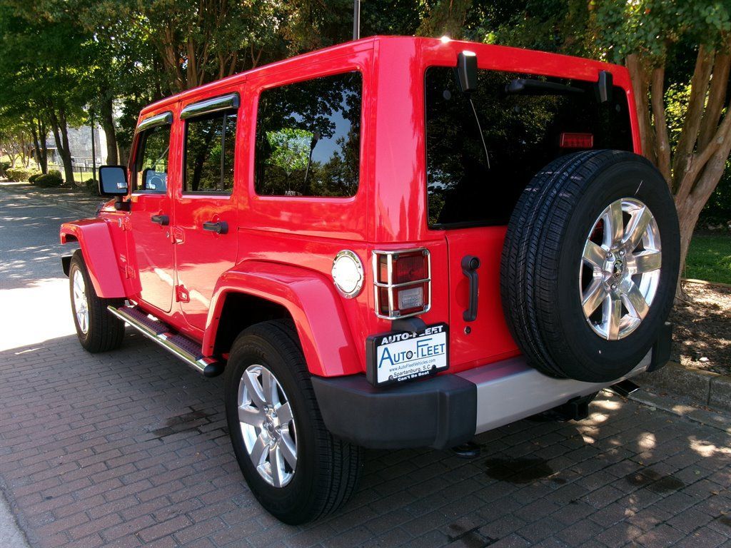 Used 2013 Jeep Wrangler Unlimited Sahara w/ Mopar Chrome Edition Group AWD/4WD image 5