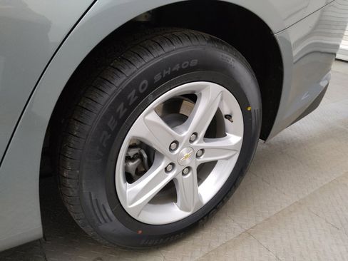 Used 2025 Chevrolet Malibu LS FWD image 31