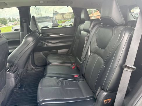 Used 2023 INFINITI QX60 Sensory AWD/4WD image 13