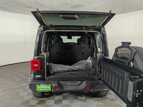 Certified 2025 Jeep Wrangler Unlimited Sahara image 11