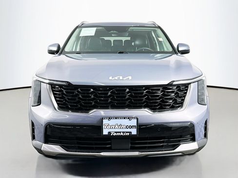Used 2024 Kia Sorento S AWD/4WD image 2