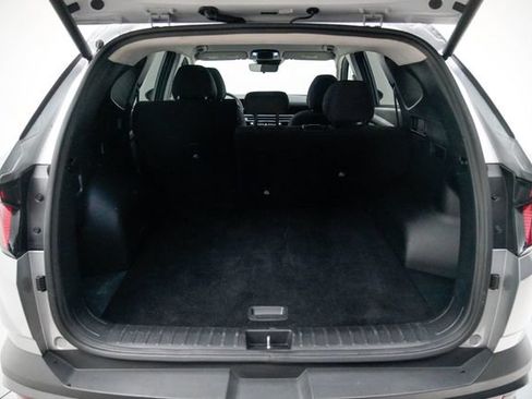 Used 2025 Hyundai Tucson SEL AWD/4WD image 13