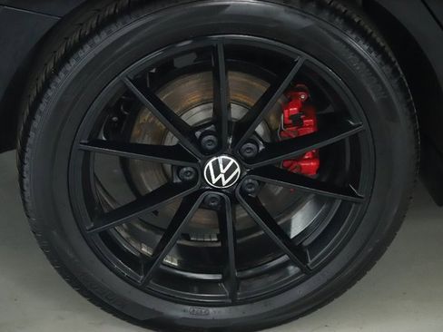 Certified 2025 Volkswagen Jetta GLI Autobahn image 12