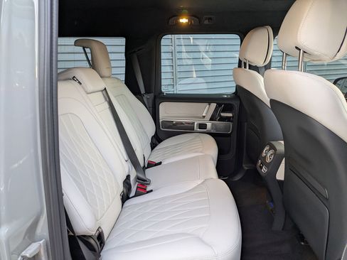 Used 2025 Mercedes-Benz G 63 AMG 4MATIC image 29