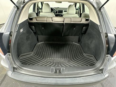 Used 2017 Honda HR-V LX image 27