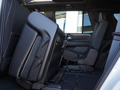 Used 2021 Chevrolet Tahoe Premier w/ Premium Package AWD/4WD image 30