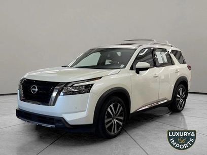 Used 2024 Nissan Pathfinder Platinum