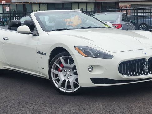 Used 2017 Maserati GranTurismo Convertible RWD image 6