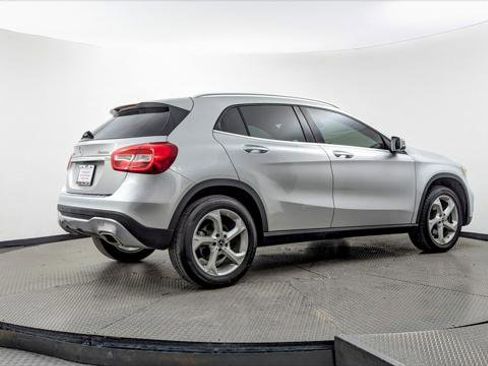 Used 2018 Mercedes-Benz GLA 250 4MATIC image 8