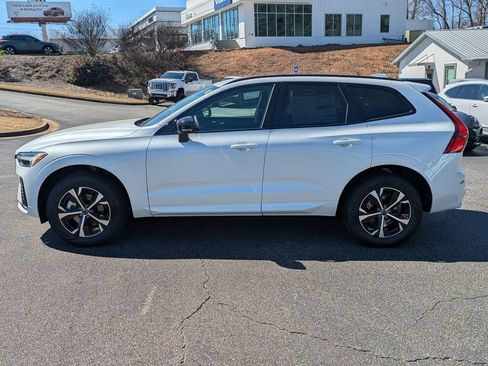 Used 2026 Volvo XC60 B5 Core AWD/4WD image 8