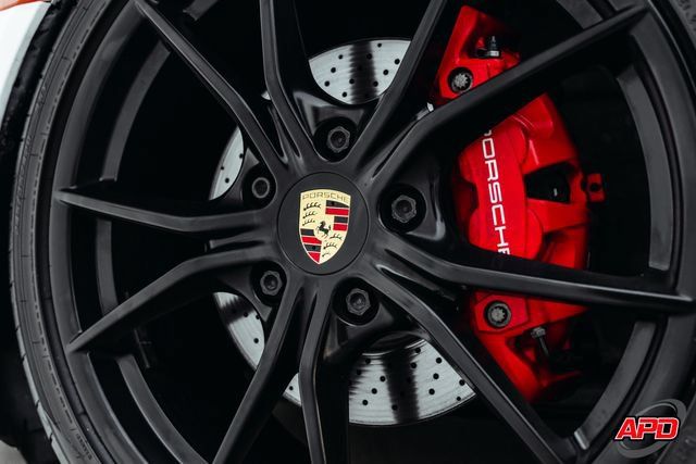 Used 2018 Porsche 718 Cayman GTS RWD image 3