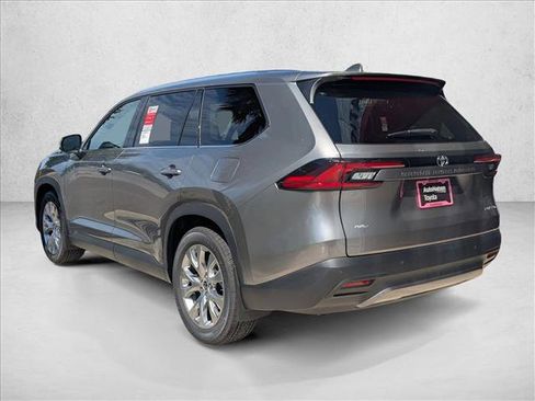 New 2025 Toyota Grand Highlander AWD image 8