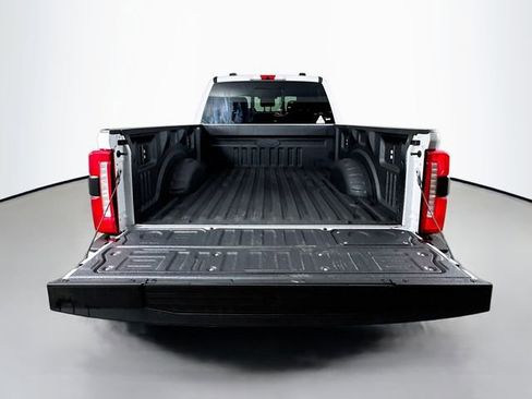 New 2026 Ford F250 Lariat w/ Black Appearance Package image 27