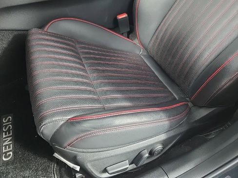 Used 2023 Genesis G70 2.0T w/ Sport Prestige Package image 13