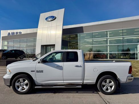 Used 2014 RAM 1500 Classic SLT image 2