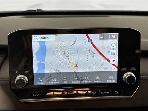 Used 2024 Mitsubishi Outlander SE image 11