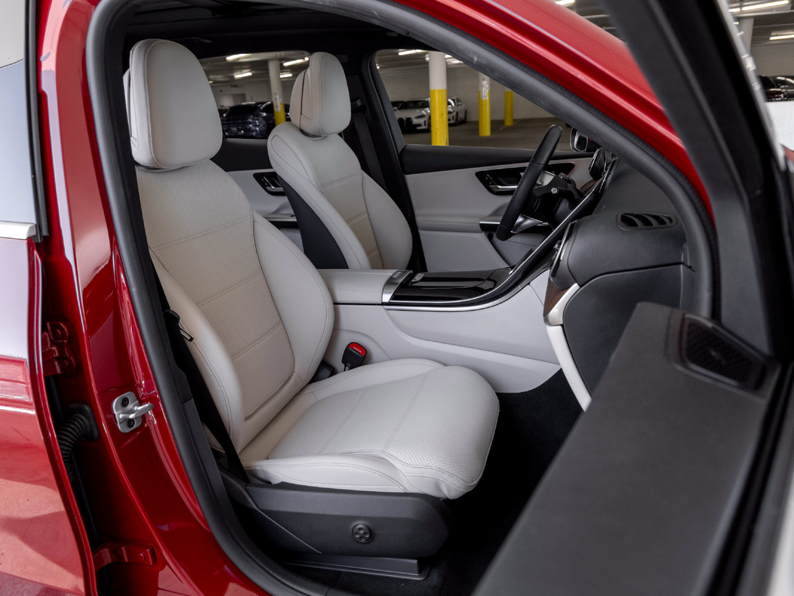 Certified 2026 Mercedes-Benz GLC 300 image 27